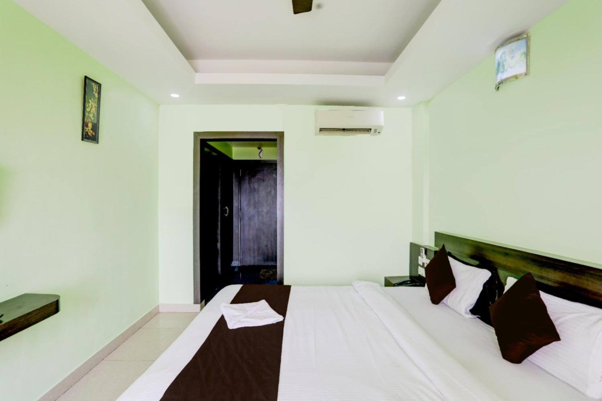 Deep Ganga Inn Near Sea Beach By Morservices Puri Kültér fotó
